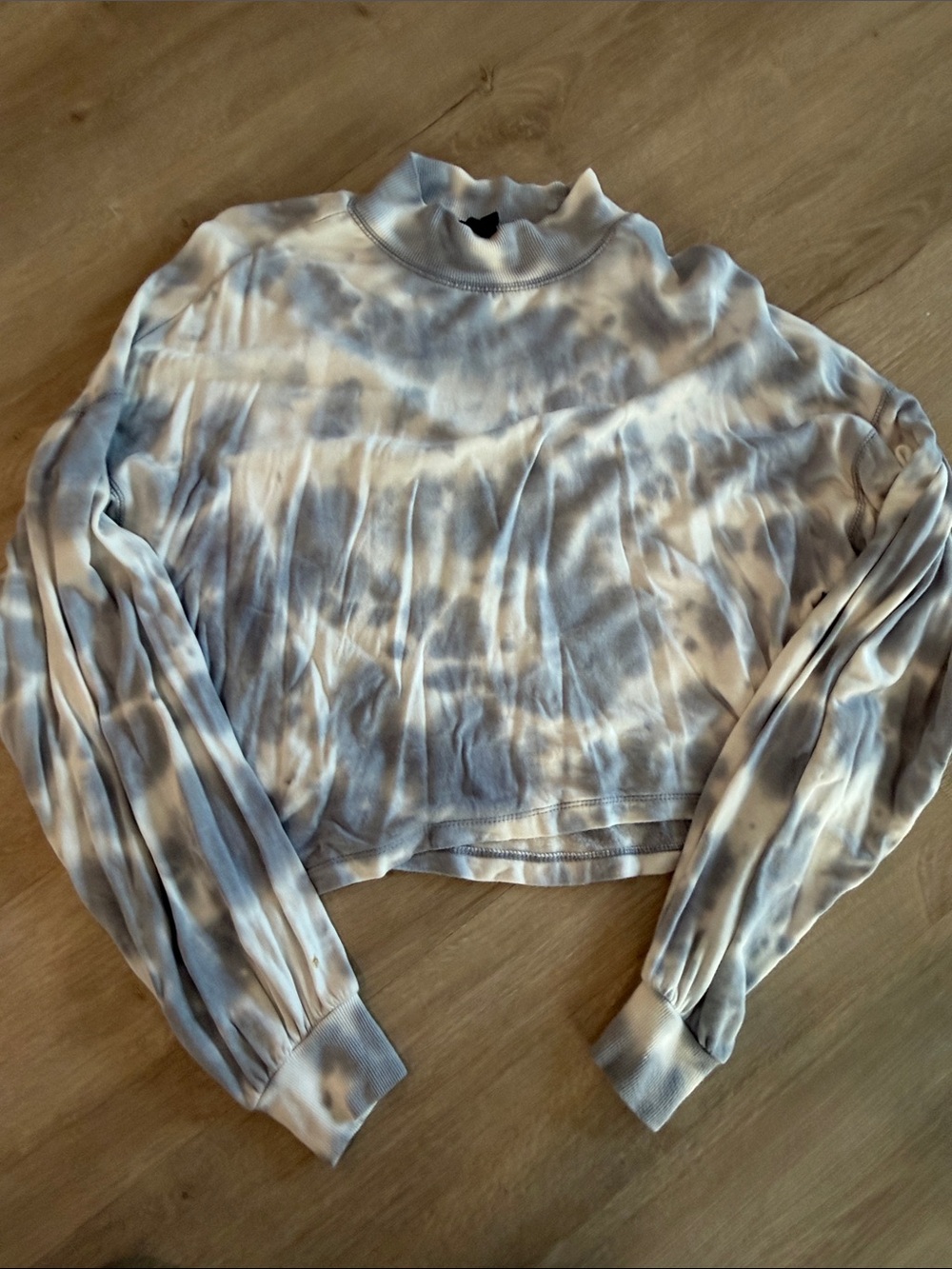 Tie-Dye Long Sleeve Crop Top - Blue/White